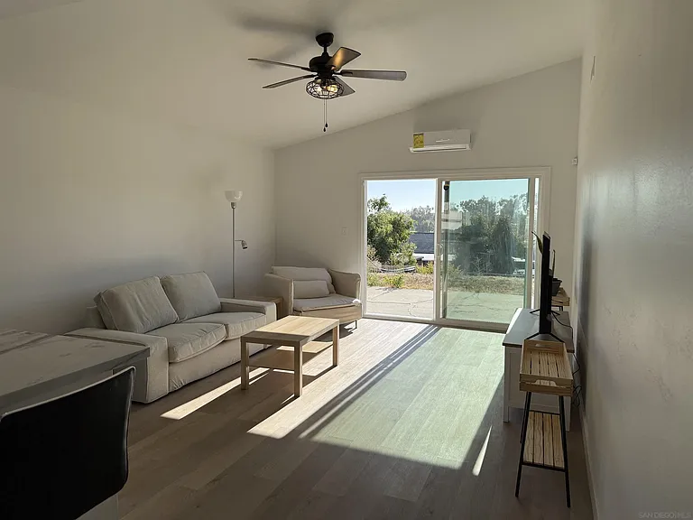 664 Carefree Dr — Photo 10