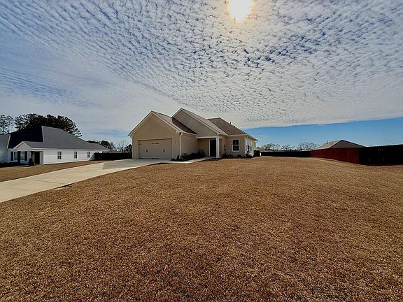 2nd image of 76 Popcorn Cir