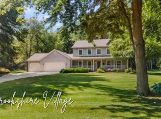 2461 S Paxton Dr, Warsaw, IN