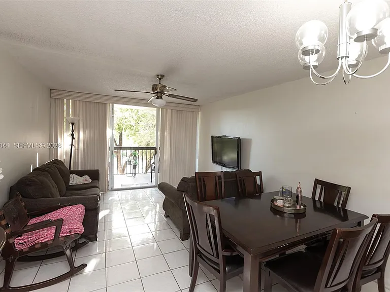 10425 SW 112th Ave #325 — Photo 2