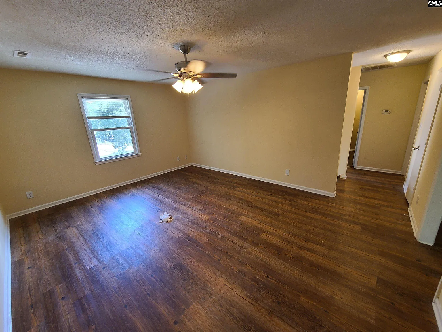 2 bed, 725 sqft, $800 — Photo 2