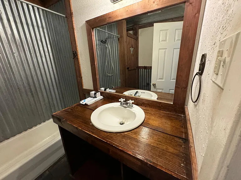 610 Jefferson Ave — Photo 4