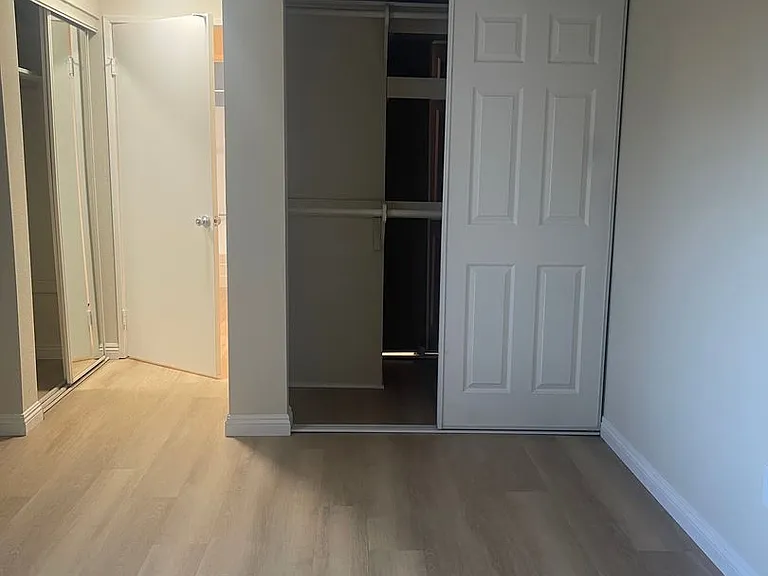 17900 Sherman Way — Photo 21