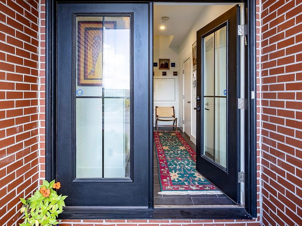 1st image of 10 Beekman Street #2