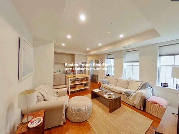 11 Temple St APT 4