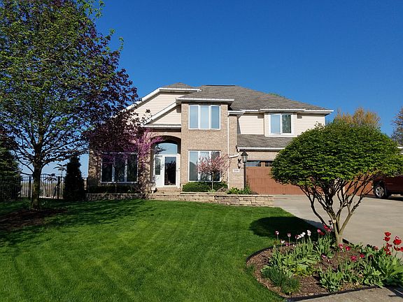 2nd image of 209 Jacobs Ct