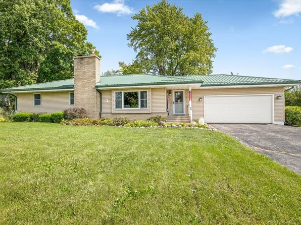 357 N Gilbert St, Footville, WI 53537