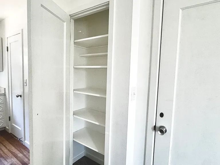 810 Miller Ave — Photo 15