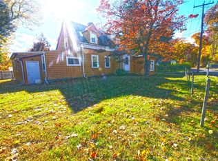 6 Manhassett Trl, Shelton, CT 06484