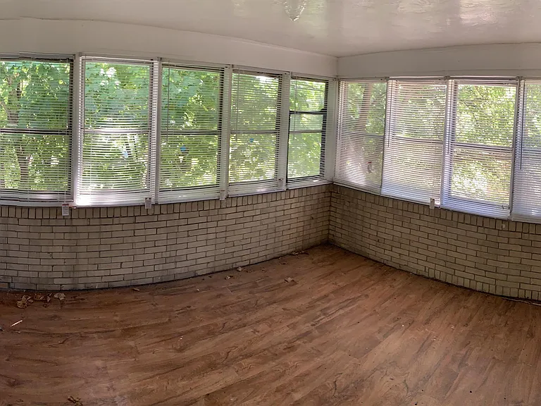3031 Pioneer Ave #1 — Photo 13