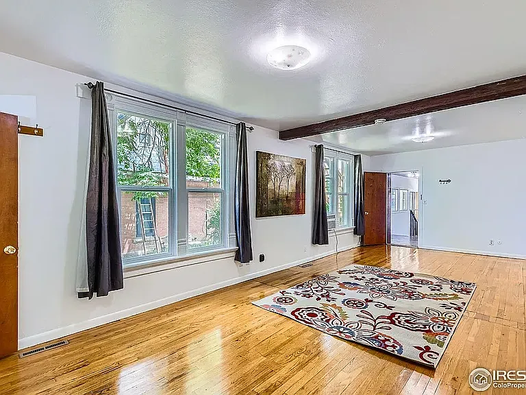 315 E Magnolia St #1 — Photo 3
