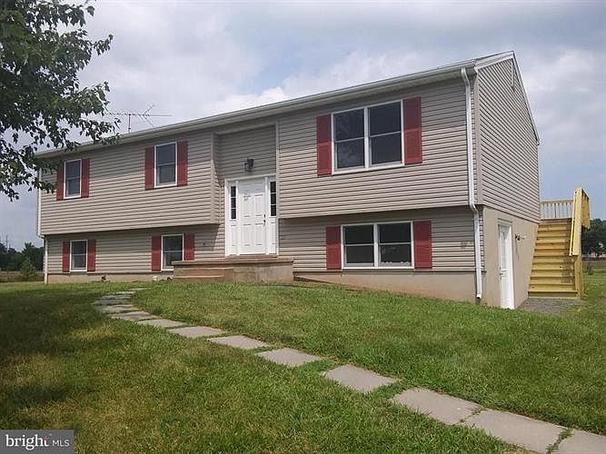 1st image of 6636 Hanback Ct