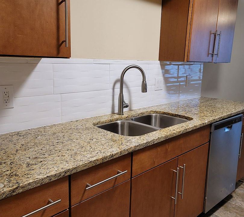 1st image of 620 S 38th St APT 301