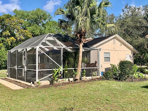 Screened Enclosure - Perfect For Grilling