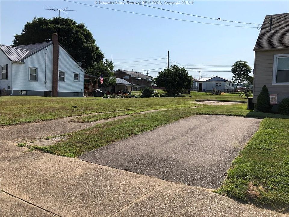 2nd image of 2318 Mount Vernon Ave
