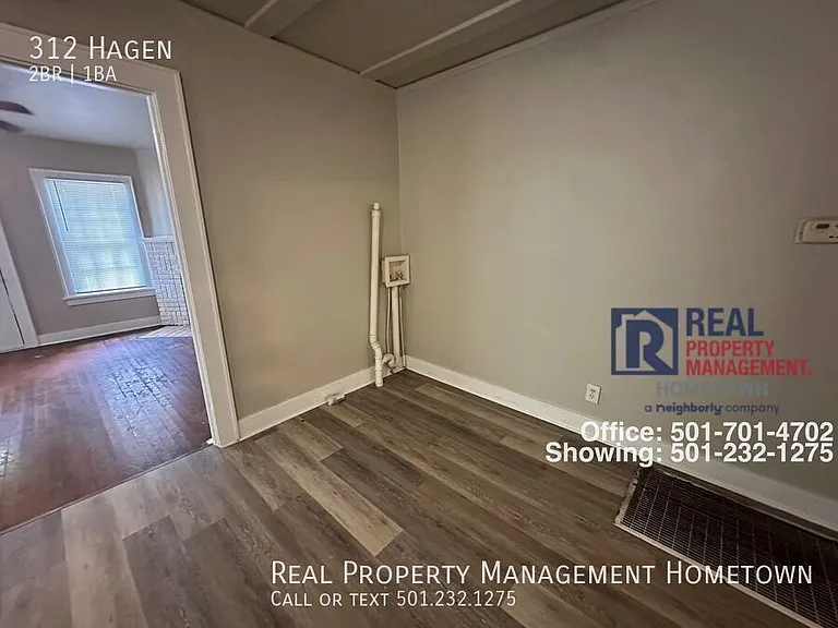 312 Hagen St — Photo 5