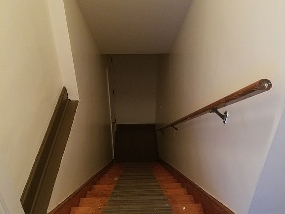Entry stairs