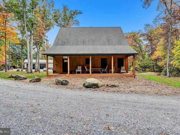 1765 Hunterstown Hampton Rd, New Oxford, PA 17350