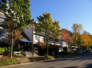 3030 80th Ave SE UNIT 103, Mercer Island, WA 98040