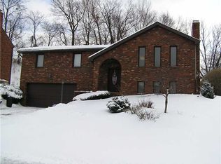 1415 Alice Dr, Bridgeville, PA