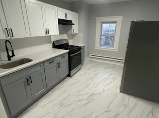 136 Hedden Ter FLOOR 3, Newark, NJ 07108