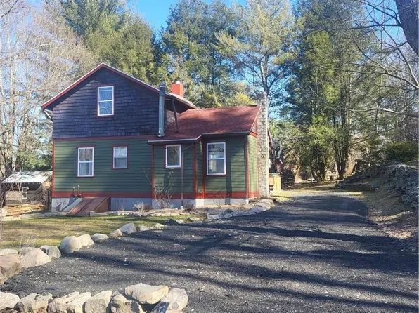 27 E Sullivan Place, Bethel, NY 12720