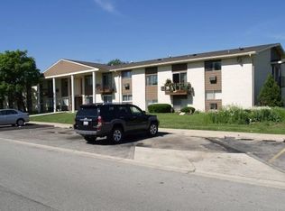 9518 Dee Rd APT 1B, Des Plaines, IL 60016