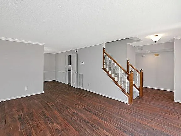 10480 Willow View Cir — Photo 4