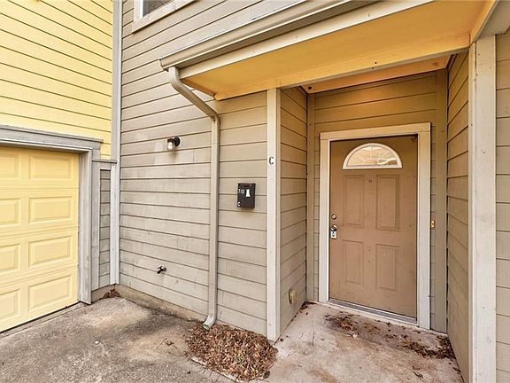 5th image of 710 Franklin Blvd APT C
