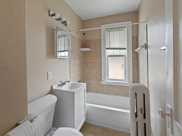 1726 Ashland Ave #8 — Photo 12