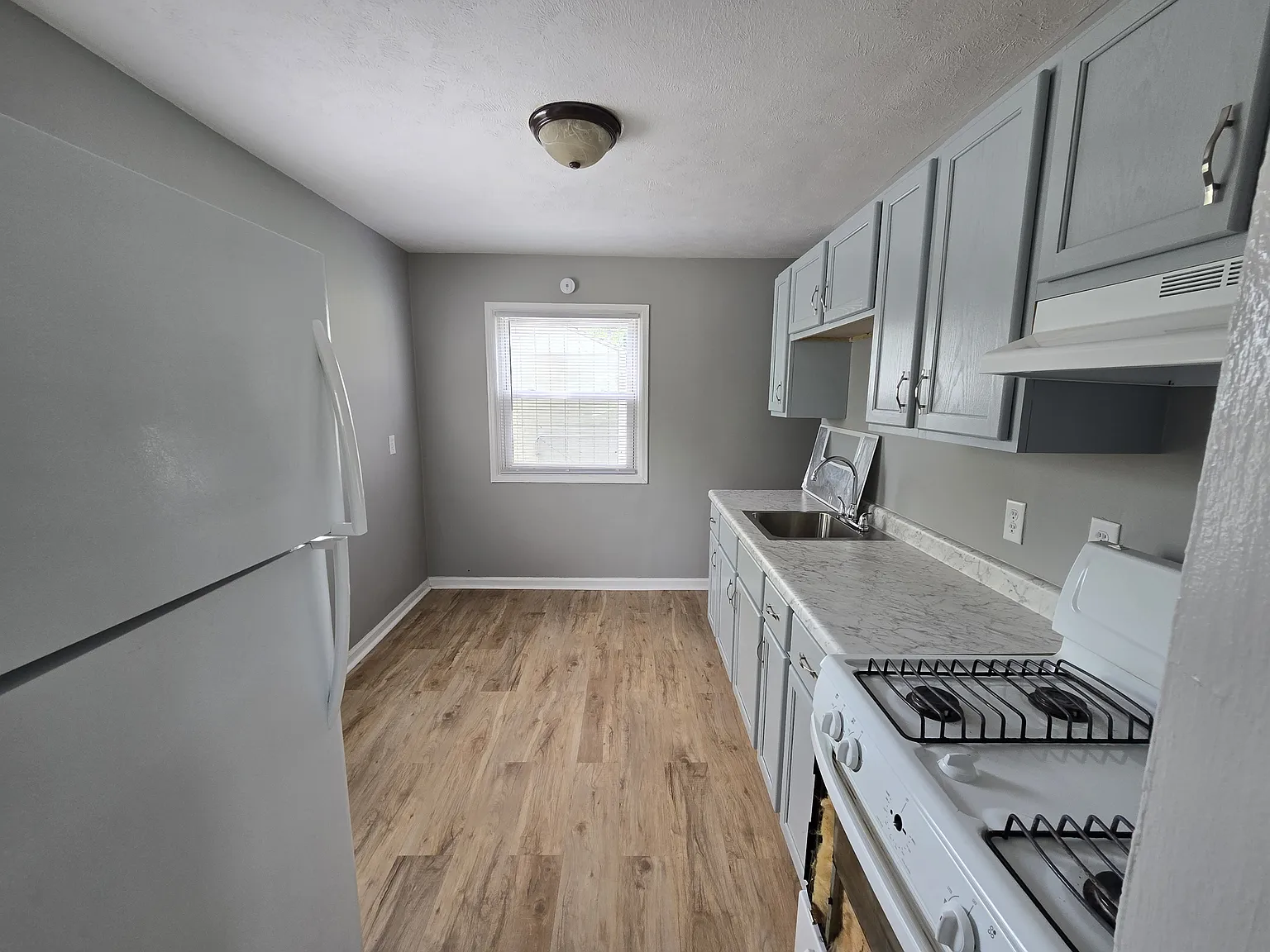 4304 Silver Lane - 1 — Photo 3