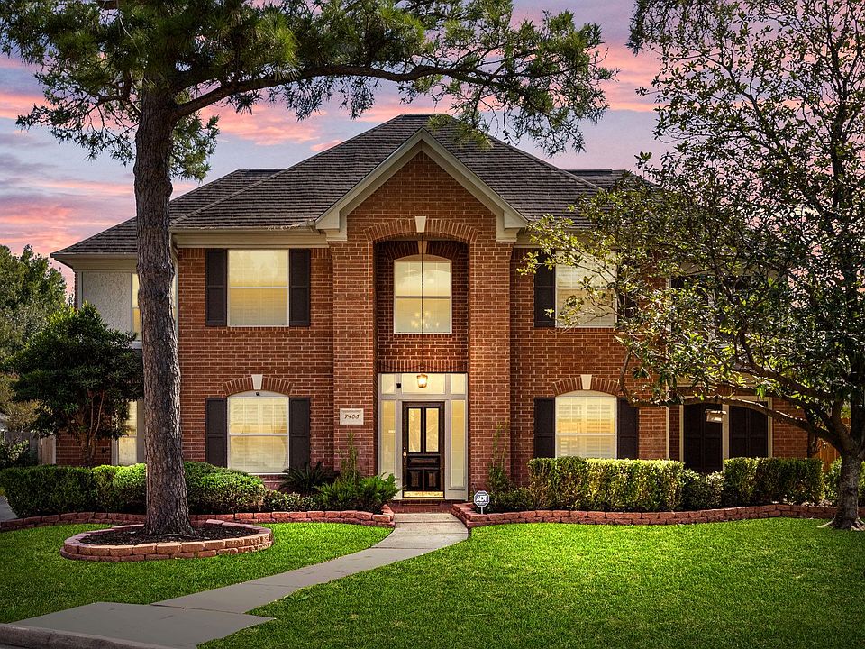 1st image of 7406 Palisades Heights Ct