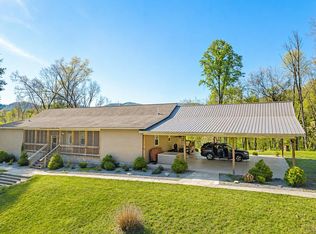 192 Blueberry Hill Dr, Pennington Gap, VA 24277