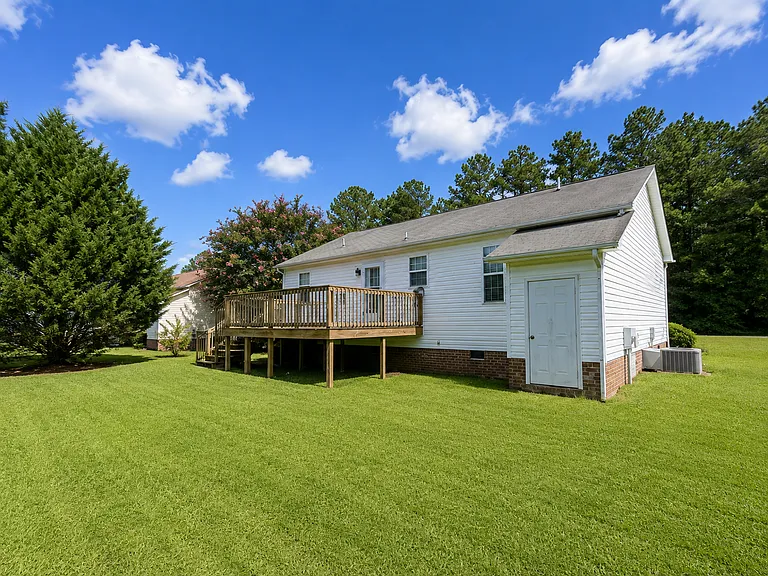 1202 Harris St — Photo 6