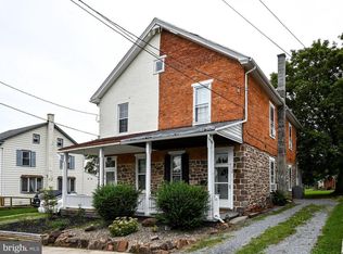 136 E Chestnut St, Ephrata, PA 17522