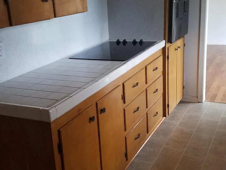 111 High Dr — Photo 2