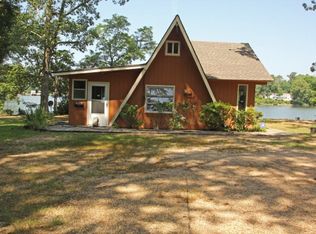 84 Cherokee Trl, Kilmarnock, VA 22482