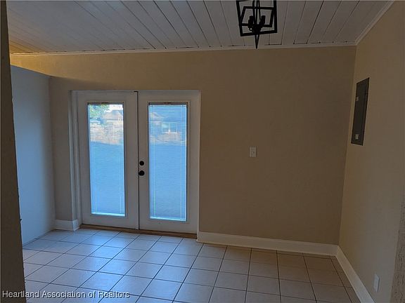 3rd image of 1613 Hitakee Ave