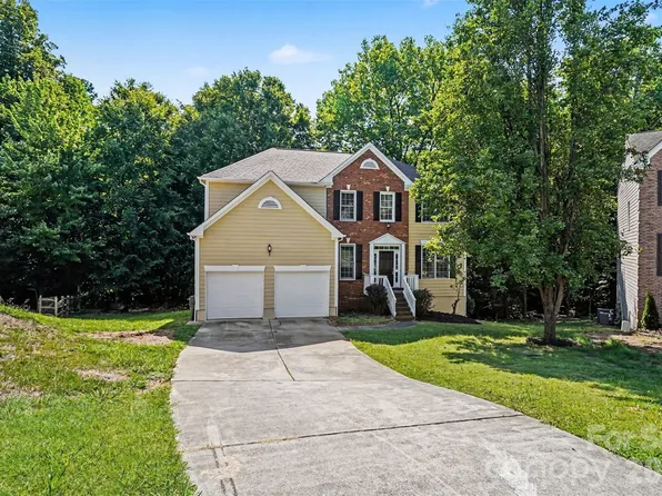 7731 Beaker Ct, Charlotte, NC 28269
