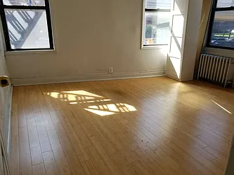 Rented by Dorit Avidar, LREB