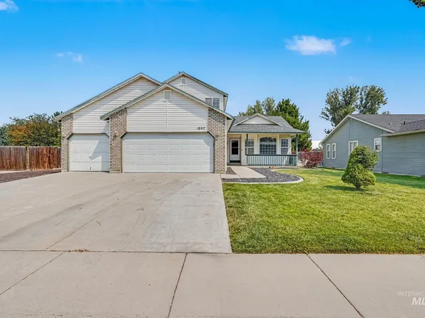 1807 Fairoaks Dr, Caldwell, ID 83605