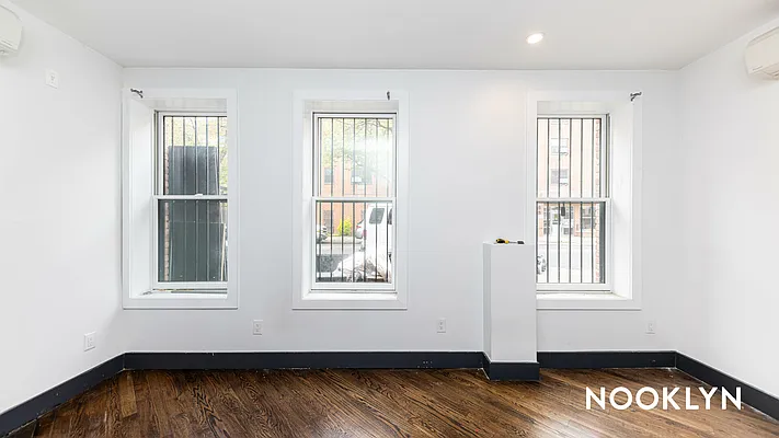 Rented by Nooklyn NYC LLC | media 7