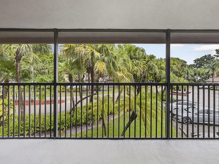 12708 Shoreline Dr #F — Photo 28