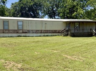 1007 E Gentry Ave, Checotah, OK 74426