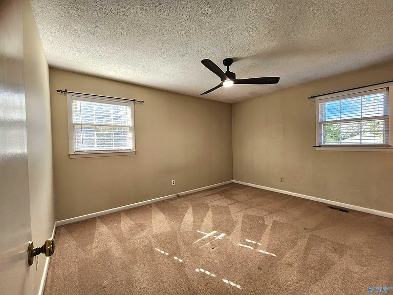 6107 Trailwood Dr — Photo 18