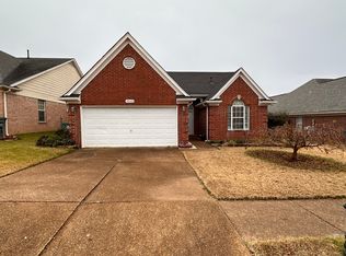 9043 W Snow Drift Ln, Cordova, TN 38016