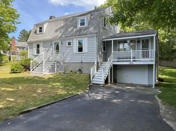40 Jan Marie Dr, Plymouth, MA 02360