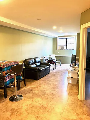 Rented by Amorelli Realty | media 37