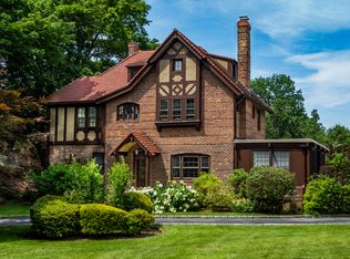 115 White Plains Rd, Bronxville, NY 10708