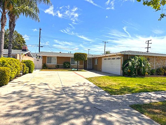 3rd image of 909 S Elliott Pl